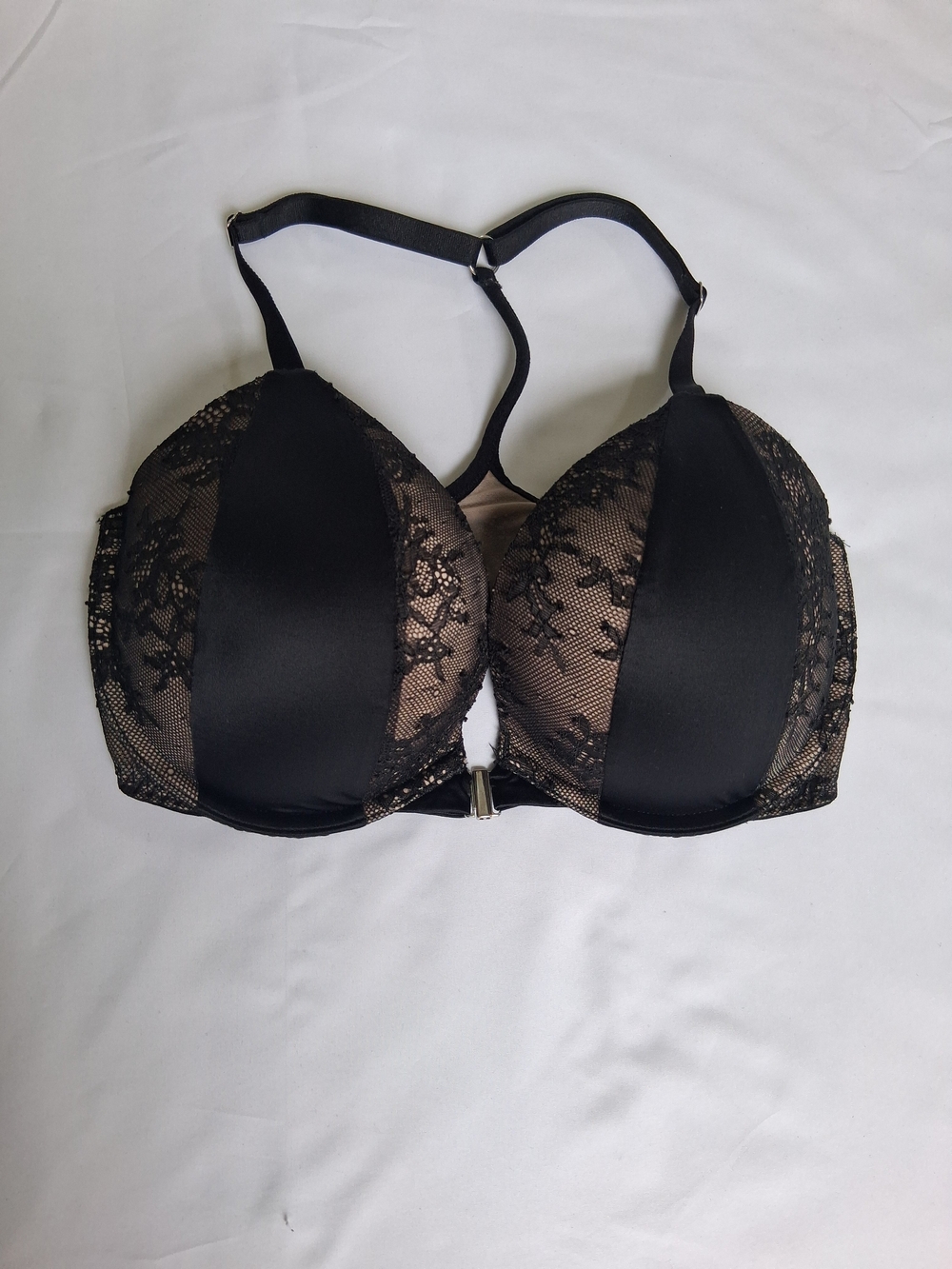 Victoria's Secret Very Sexy Black Lace Racer-back Push-Up Bra  Size 34 DD Satin